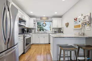 560 Silver Sands Rd, East Haven, CT 06512 - Photo 15