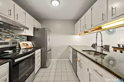 312 Carlton Lane #312, Rocky Hill, CT 06067 - Photo 17