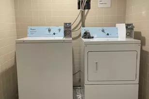 227 Arctic St, Bridgeport, CT 06608 - Photo 17