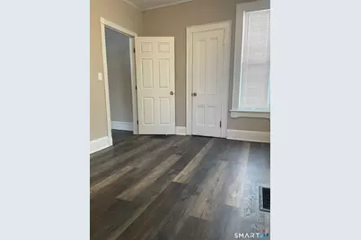 227 Arctic Street, Bridgeport, CT 06608 - Photo 9