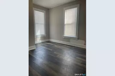 227 Arctic Street, Bridgeport, CT 06608 - Photo 11