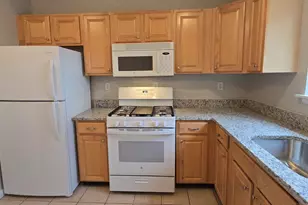 28 Larkspur Dr, Cromwell, CT 06416 - Photo 13