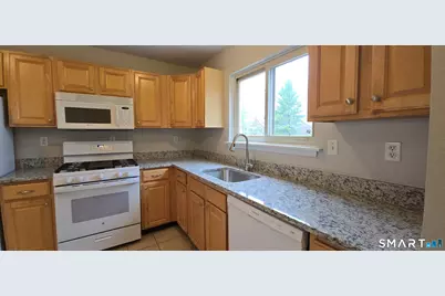 28 Larkspur Drive #28, Cromwell, CT 06416 - Photo 11