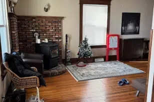 33 Monroe St, Shelton, CT 06484 - Photo 3