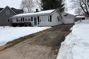 35 Hardwood Rd, Plainville, CT 06062 - Photo 1