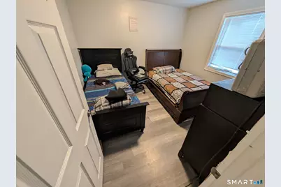 56 Catherine Street, Hartford, CT 06106 - Photo 9