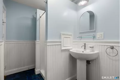 360 Farmington Avenue #2, Hartford, CT 06105 - Photo 9