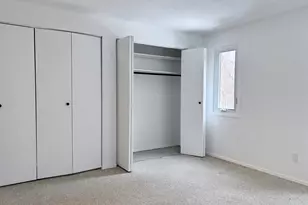 204 Towne House Rd, Hamden, CT 06514 - Photo 13