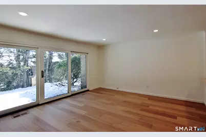 81 Courtland Avenue #81-07, Stamford, CT 06902 - Photo 11