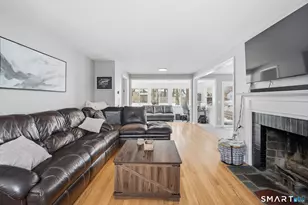 273 Forest Dr, Wethersfield, CT 06109 - Photo 9