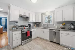 273 Forest Dr, Wethersfield, CT 06109 - Photo 13