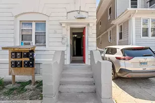 31 Whittier St, Bridgeport, CT 06605 - Photo 13