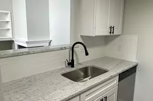 318 Carriage Crossing Ln, Middletown, CT 06457 - Photo 5