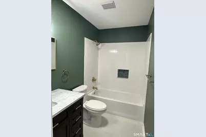 318 Carriage Crossing Lane #318, Middletown, CT 06457 - Photo 9