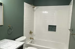 318 Carriage Crossing Ln, Middletown, CT 06457 - Photo 9