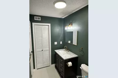 318 Carriage Crossing Lane #318, Middletown, CT 06457 - Photo 7