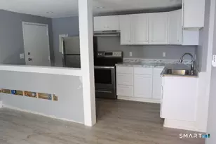 33 Lake St, Norwich, CT 06360 - Photo 5