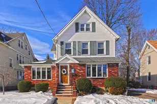 15 Wallace St, West Haven, CT 06516 - Photo 1