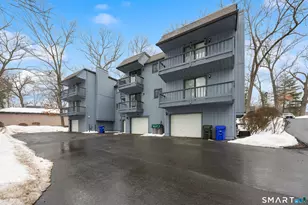 41 Coach Dr, Southington, CT 06489 - Photo 3