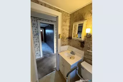 115 Saltonstall Parkway, East Haven, CT 06512 - Photo 17