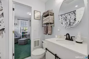 81 Founders Village, Clinton, CT 06413 - Photo 23