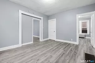 16 Plaza Ave, Waterbury, CT 06710 - Photo 11