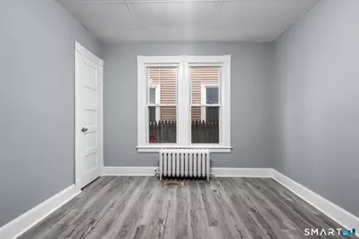 16 Plaza Avenue, Waterbury, CT 06710 - Photo 15