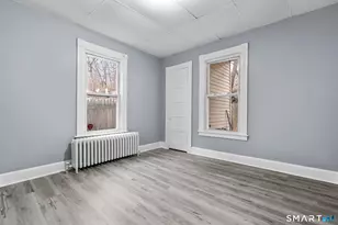 16 Plaza Ave, Waterbury, CT 06710 - Photo 19