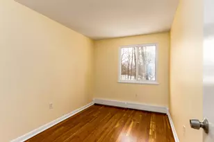 45 McKenna Dr, Middletown, CT 06457 - Photo 9