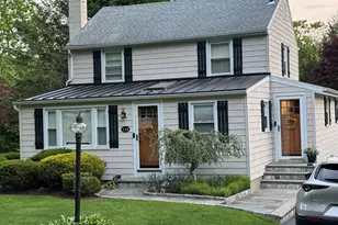 133 Rocky Rest Rd, Shelton, CT 06484 - Photo 3