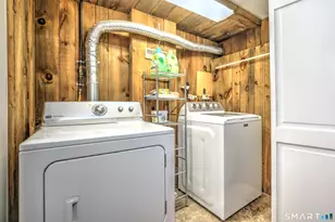 483 Commanche Ln, Stratford, CT 06614 - Photo 35