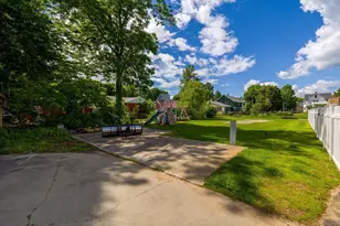 34 Pleasant St, Plainfield, CT 06374 - Photo 17