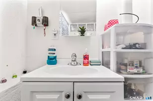 45 Birdsey St, Bridgeport, CT 06610 - Photo 31