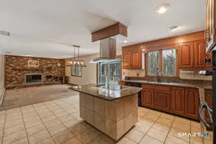 438 Chimney Sweep Hill Rd, Glastonbury, CT 06033 - Photo 3