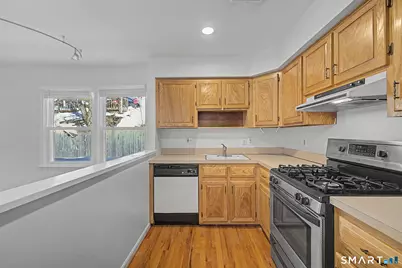 7 Dean Street #3-304, Danbury, CT 06810 - Photo 9