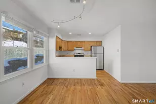 7 Dean St, Danbury, CT 06810 - Photo 11