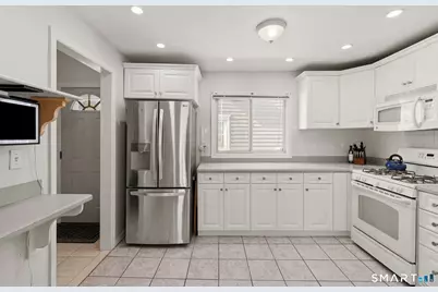 30 Burritt Avenue, Norwalk, CT 06854 - Photo 7