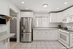 30 Burritt Ave, Norwalk, CT 06854 - Photo 7