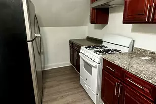 147 Helen St, Bridgeport, CT 06608 - Photo 3