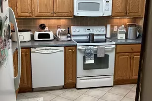 6 Lakeview Dr, Southington, CT 06489 - Photo 3