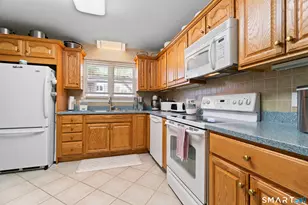 6 Lakeview Dr, Southington, CT 06489 - Photo 5