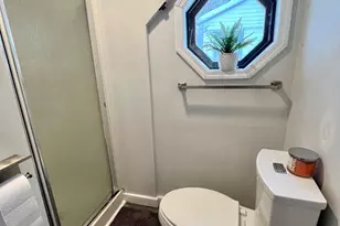 25 Greenlawn St, East Hartford, CT 06108 - Photo 19