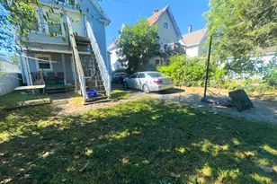 700 Laurel Ave, Bridgeport, CT 06604 - Photo 3