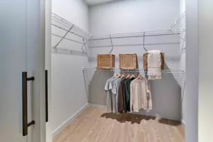 [Address not provided], New Haven, CT 06511 - Photo 9