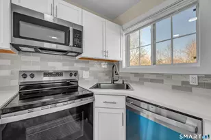 113 Park Ave, Danbury, CT 06810 - Photo 5