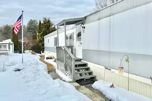 1070 Amity Rd, Bethany, CT 06524 - Photo 11