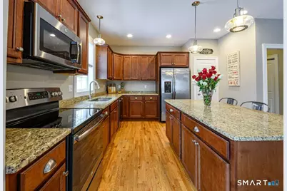 42 Hunters Lane, Southington, CT 06479 - Photo 9