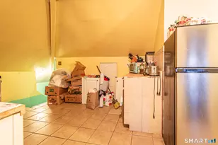 34 Adams St, Hartford, CT 06112 - Photo 25