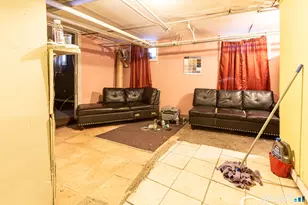 34 Adams St, Hartford, CT 06112 - Photo 29