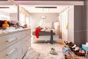 34 Adams St, Hartford, CT 06112 - Photo 5